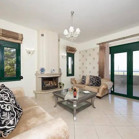 Diamantis Villa *