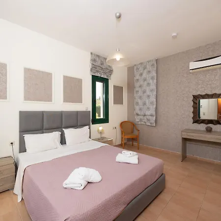 Diamantis Villa *